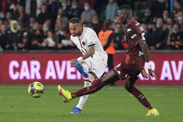 曾繁日三双同曦负广东 崔永熙23分广州胜福建